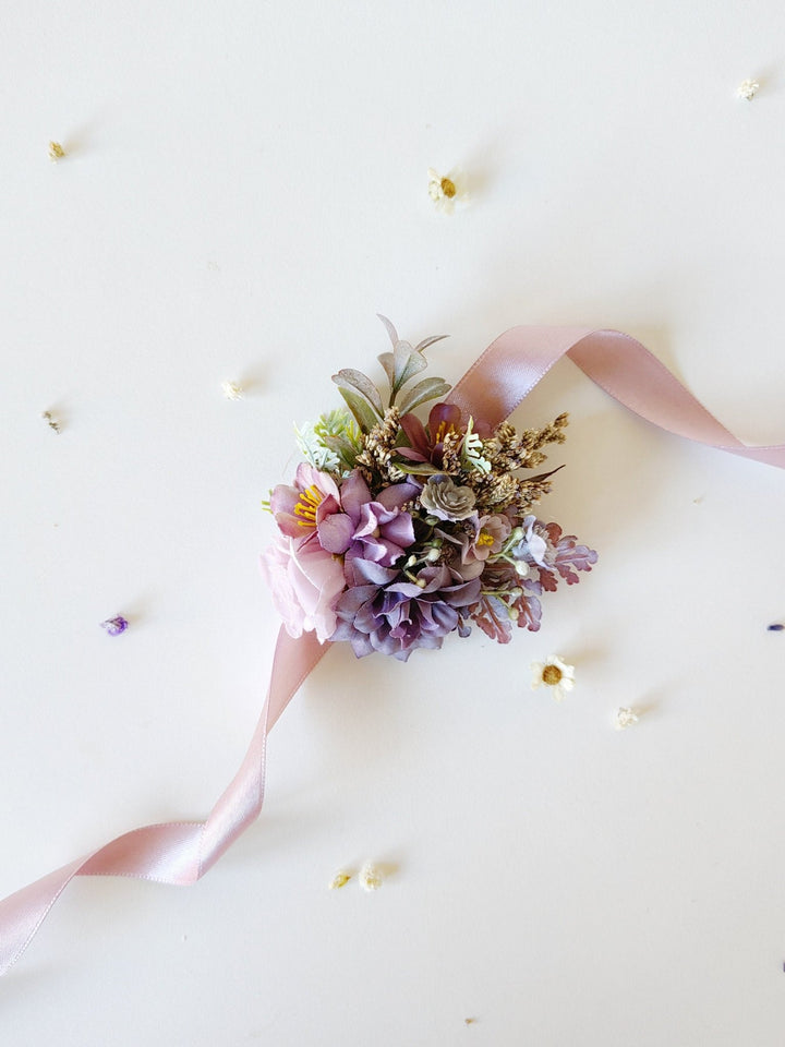 Purple Flower Bracelet: Lilac Wedding Wrist Corsage – handmade floral hair accessory by magaela