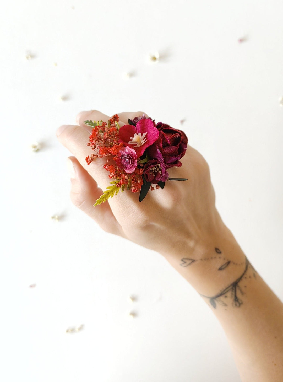 Burgundy Flower Ring: Boho Frida Style Floral Jewelry – handmade floral hair accessory by magaela