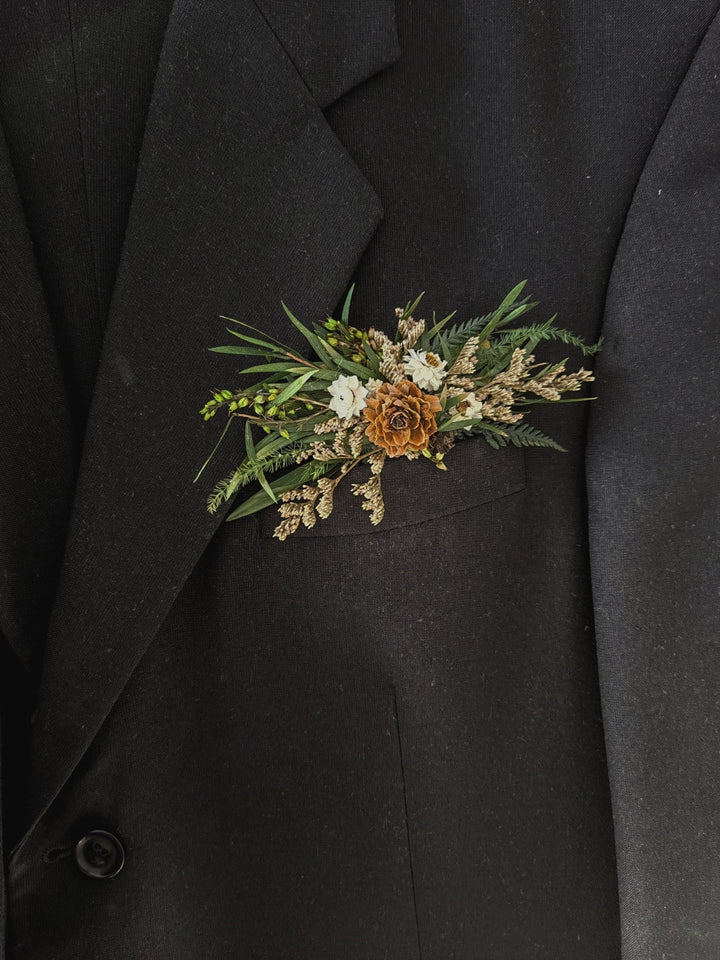 Woodland Groom Pocket Boutonniere: Natural Pine Cone Square Corsage – handmade floral hair accessory by magaela