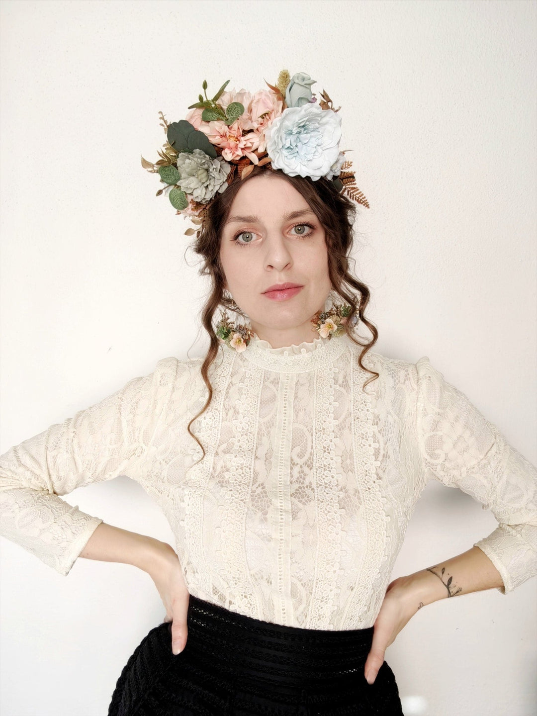 Pastel Frida Flower Headband: Peach Garden Wedding Crown – handmade floral hair accessory by magaela