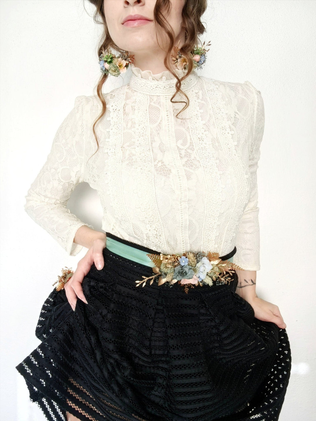 Mint Flower Bridal Belt: Pastel Wedding Dress Sash, Golden Leaves – handmade floral hair accessory by magaela