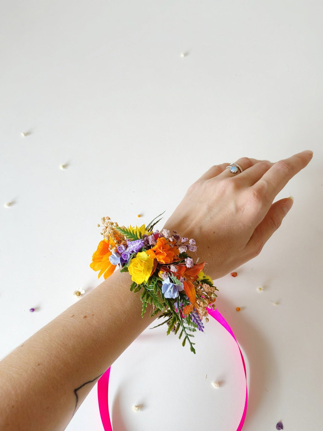 Colorful Flower Bracelet: Boho Wedding Wrist Corsage – handmade floral hair accessory by magaela