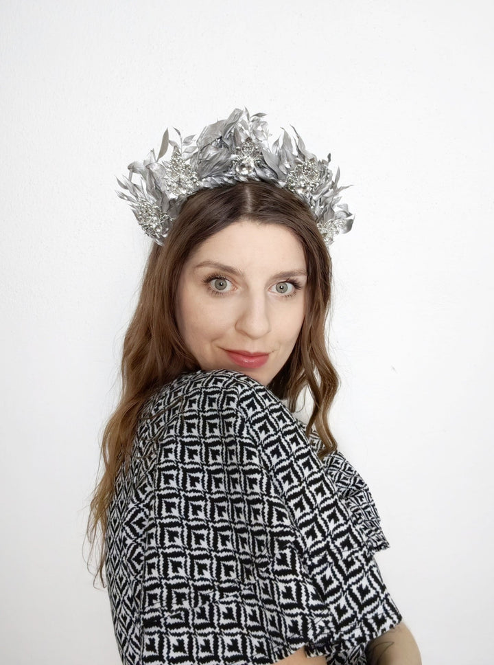 Silver Leaf Bridal Crown: Elegant Wedding Hair Tiara – handmade floral hair accessory by magaela
