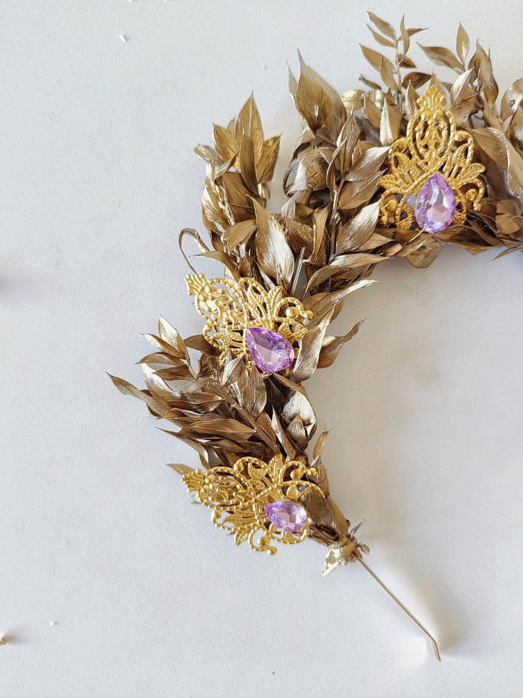 Golden Leaf Wedding Crown: Bridal Glam Hair Tiara – handmade floral hair accessory by magaela