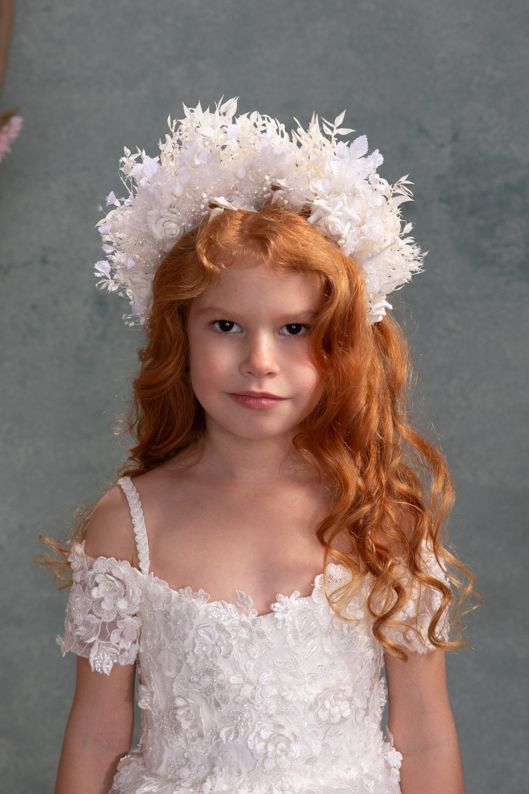 White Flower Crown: First Communion Bridal Headpiece – handmade floral hair accessory by magaela