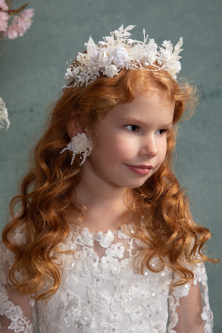 Handmade White Flower Earrings: Holy Communion Bridal Jewelry – handmade floral hair accessory by magaela