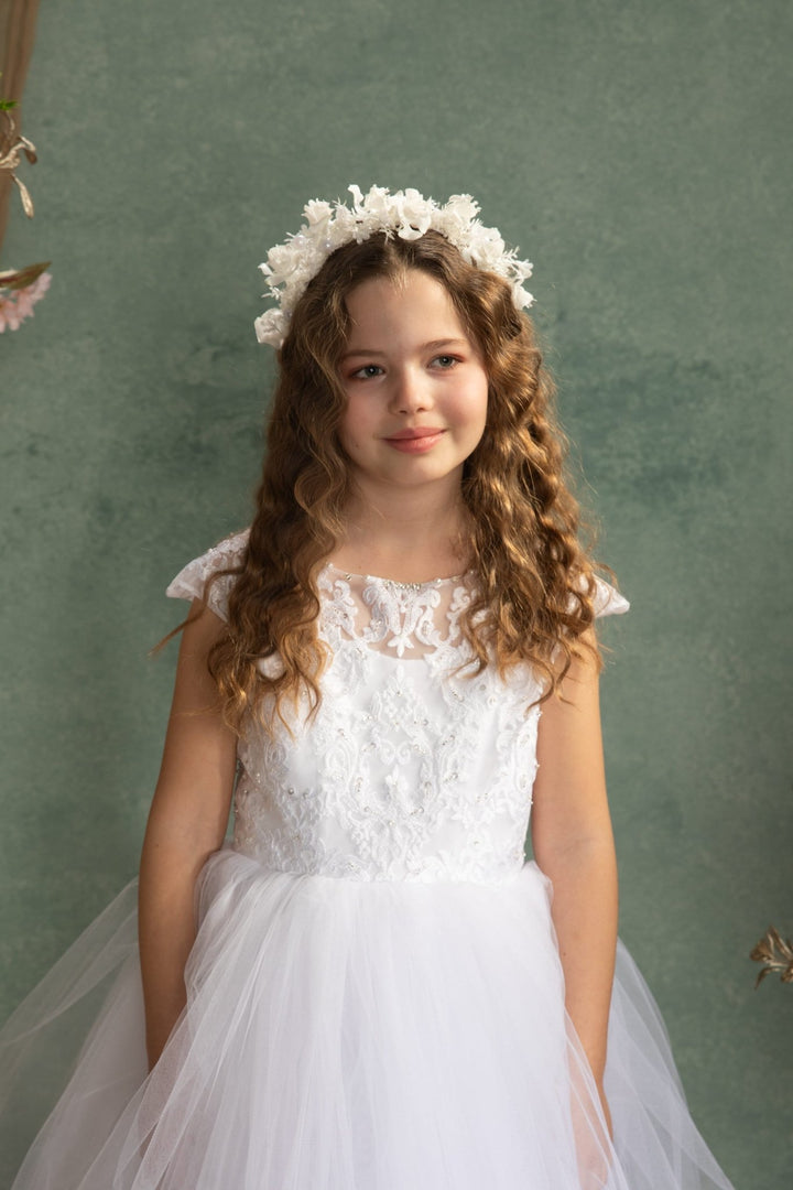 White Flower Crown Headband: First Communion, Bridesmaid Headpiece – handmade floral hair accessory by magaela