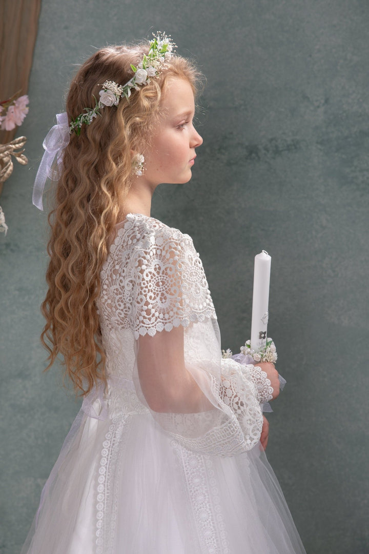 White Rose Candle Wreath: First Holy Communion Decoration – handmade floral hair accessory by magaela