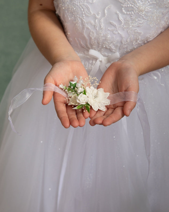First Communion Flower Bracelet: White Rose & Pearl Floral Corsage – handmade floral hair accessory by magaela