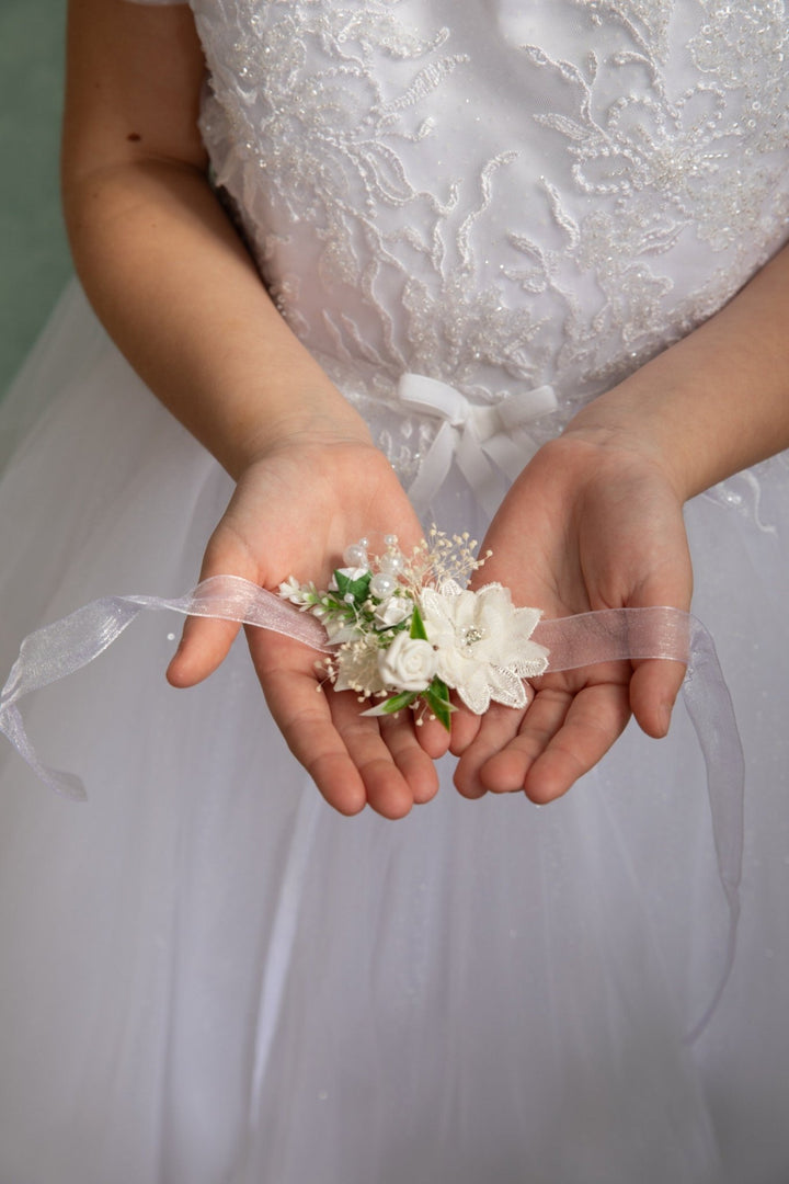 First Communion Flower Bracelet: White Rose & Pearl Floral Corsage – handmade floral hair accessory by magaela