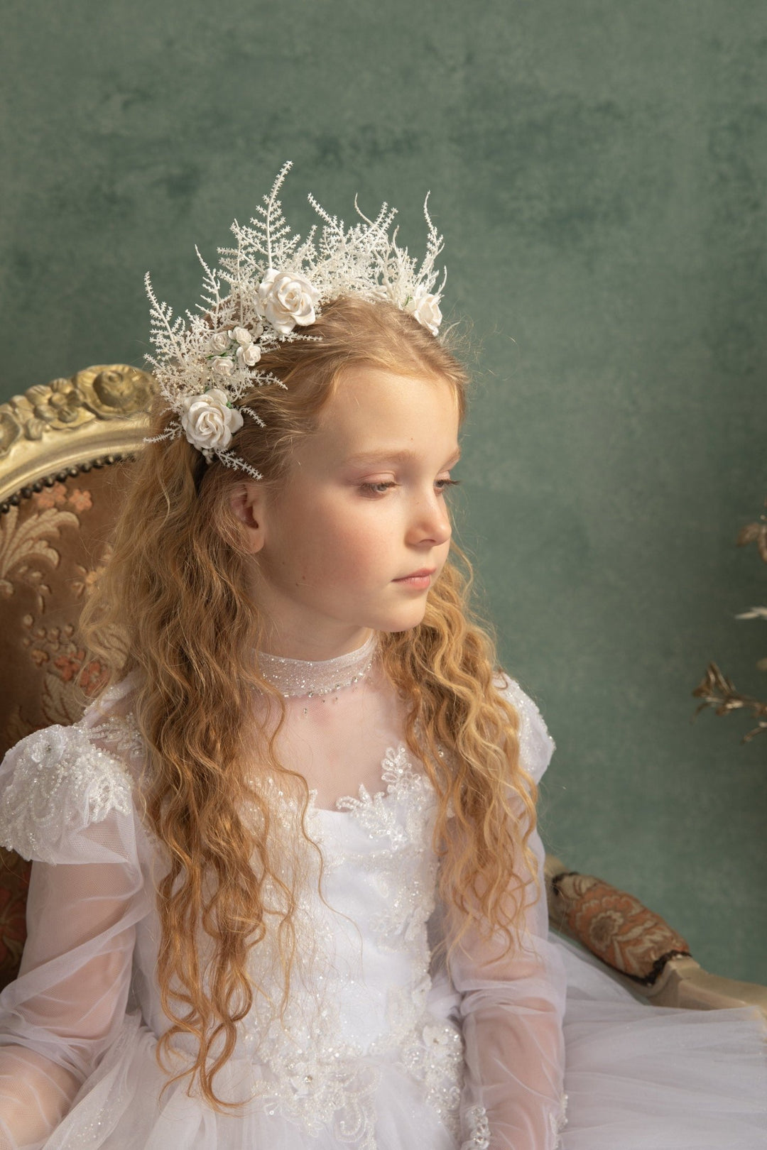 Cream Flower Bridal Crown: Romantic Wedding Headpiece – handmade floral hair accessory by magaela