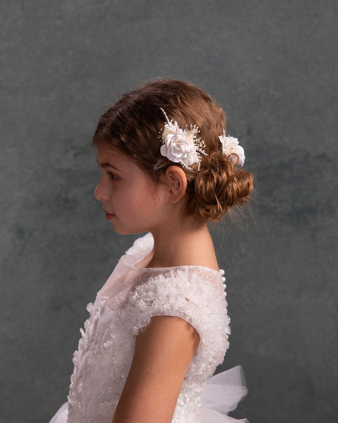 White Rose Hair Clip: First Communion Floral Headpiece – handmade floral hair accessory by magaela