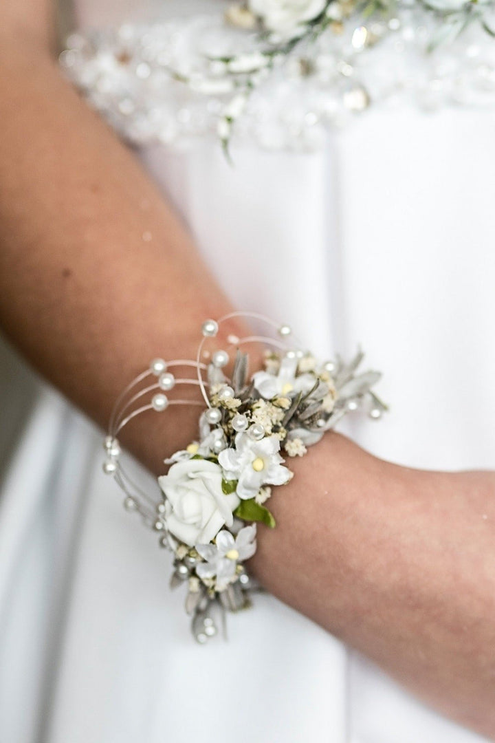 Floral Candle Decoration: First Holy Communion, Pearls, Handmade – handmade floral hair accessory by magaela