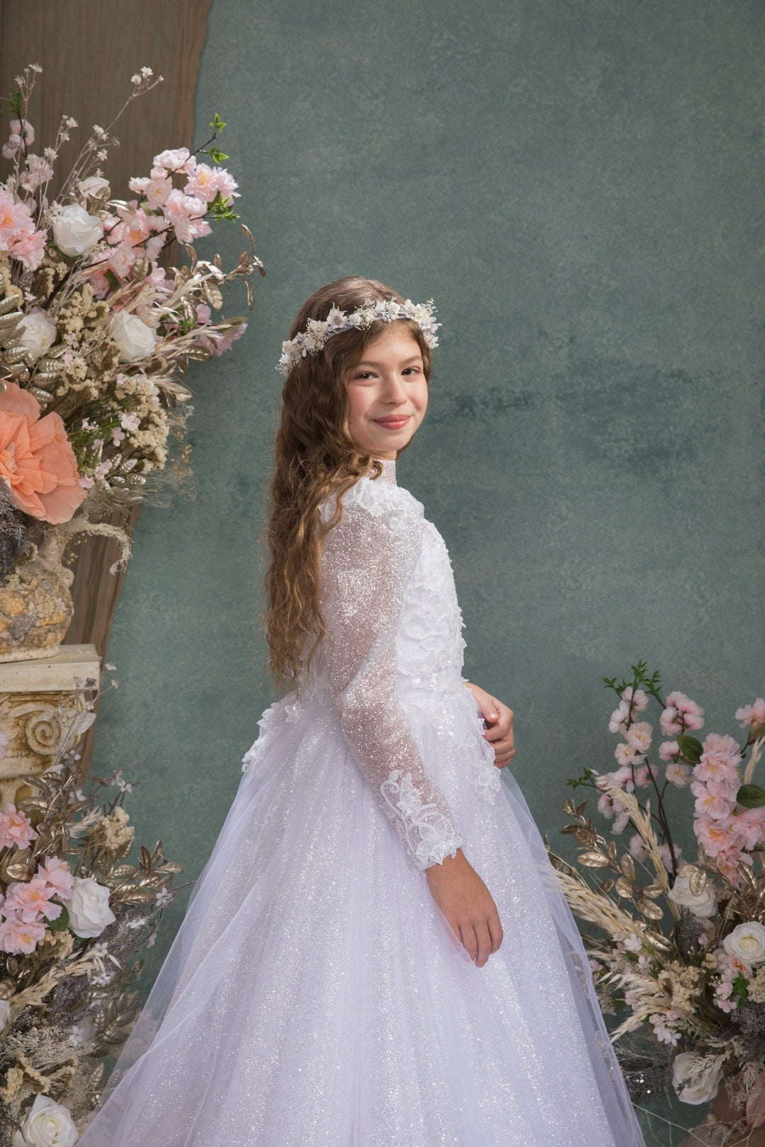 White Flower Crown: First Communion Bridal Headpiece with Pearls – handmade floral hair accessory by magaela