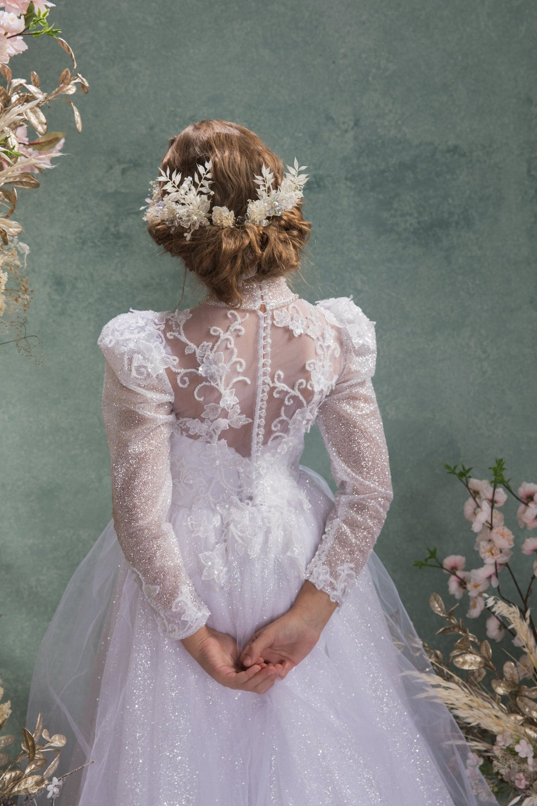 Glam Wedding Hairpins: Winter Bridal Headpiece with Clear Flowers – handmade floral hair accessory by magaela