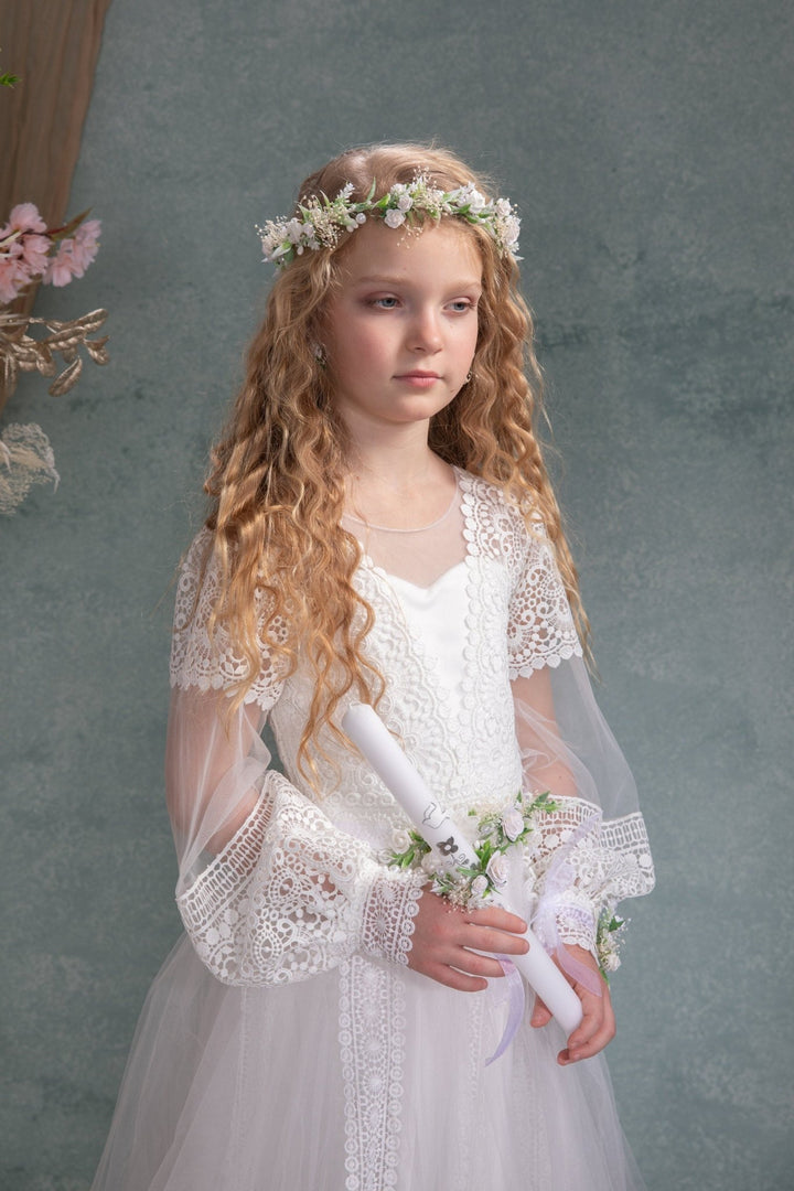 White Rose Candle Wreath: First Holy Communion Decoration – handmade floral hair accessory by magaela