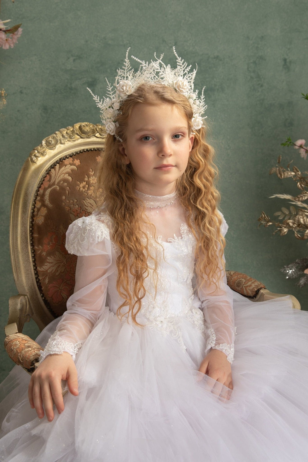 Cream Flower Bridal Crown: Romantic Wedding Headpiece – handmade floral hair accessory by magaela