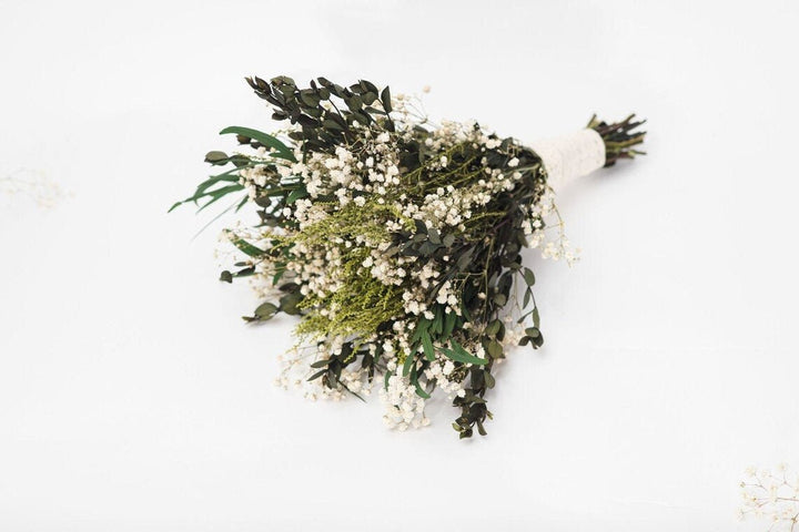 Greenery Wedding Boutonniere: Natural Baby's Breath Groom Accessory – handmade floral hair accessory by magaela