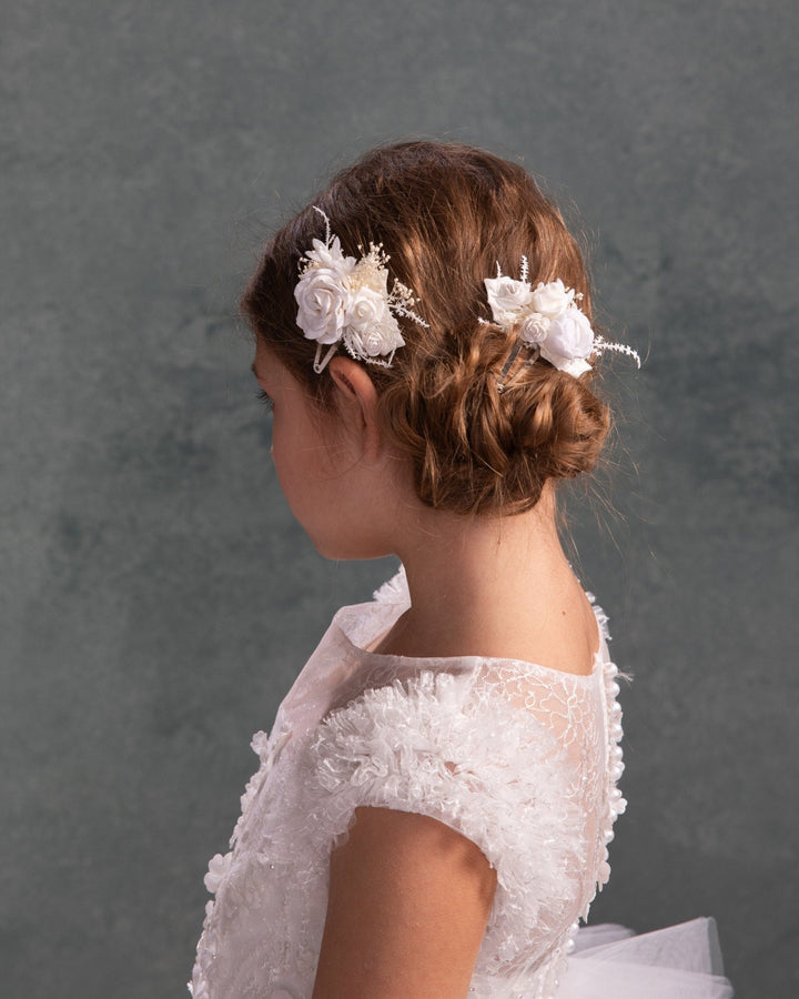 White Rose Hair Clip: First Communion Floral Headpiece – handmade floral hair accessory by magaela