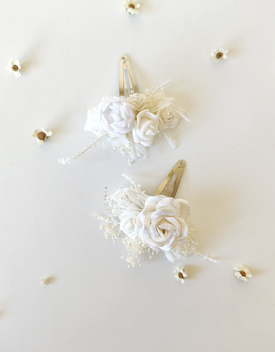 White Rose Hair Clip: First Communion Floral Headpiece – handmade floral hair accessory by magaela