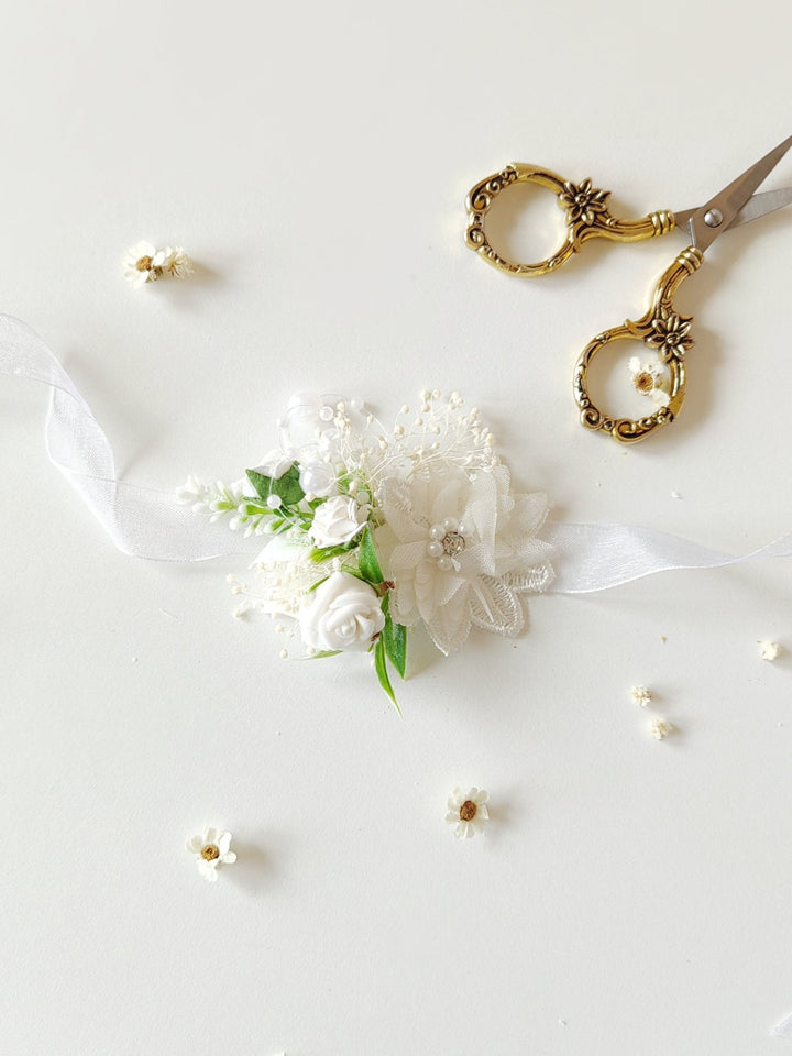 First Communion Flower Bracelet: White Rose & Pearl Floral Corsage – handmade floral hair accessory by magaela