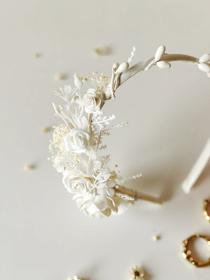 White Floral Headband: First Communion Flower Headpiece – handmade floral hair accessory by magaela