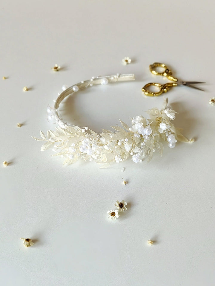 White Flower Crown: First Communion Headband with Pearls – handmade floral hair accessory by magaela