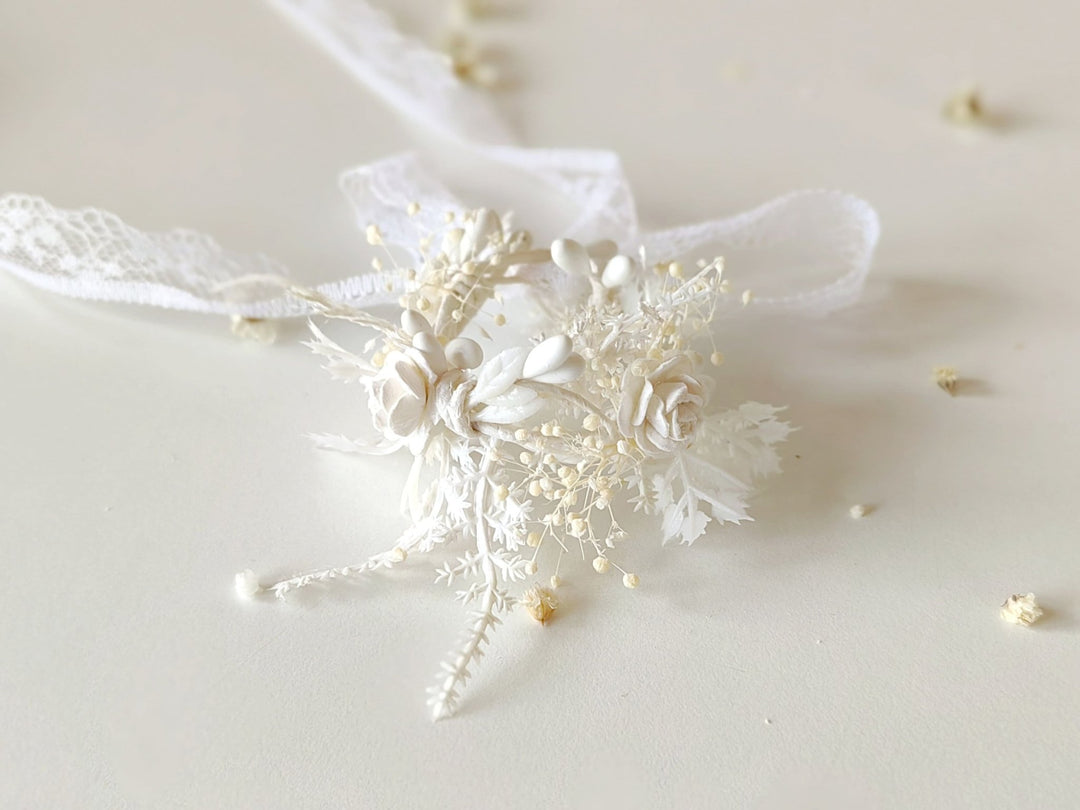 Handmade Floral Candle Decoration: First Holy Communion Candle Wreath – handmade floral hair accessory by magaela