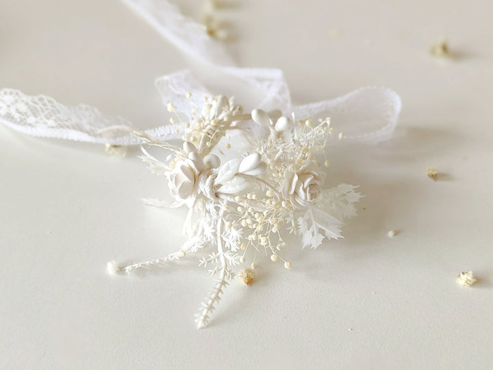 Handmade Floral Candle Decoration: First Holy Communion Candle Wreath – handmade floral hair accessory by magaela