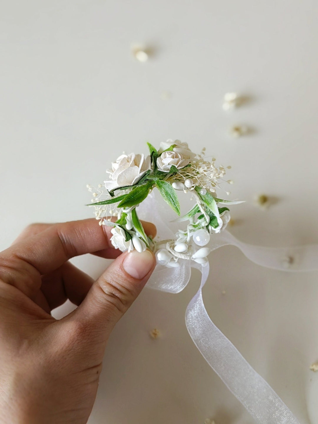 White Rose Candle Wreath: First Holy Communion Decoration – handmade floral hair accessory by magaela