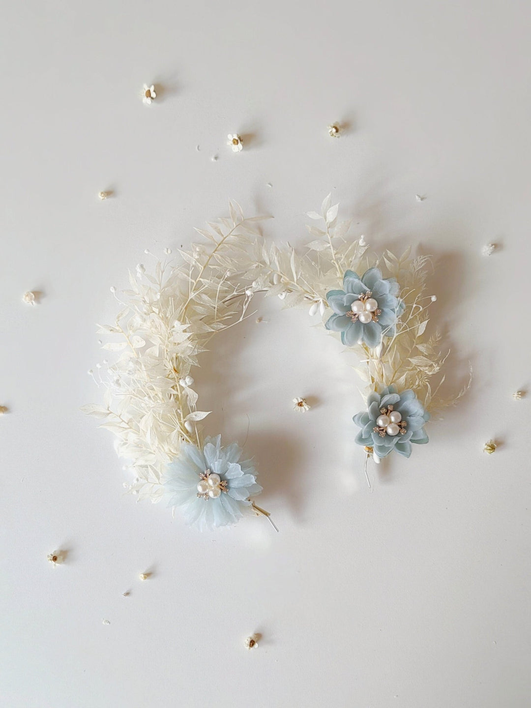 Vintage Bridal Flower Crown: Cream & Blue Wedding Headpiece – handmade floral hair accessory by magaela
