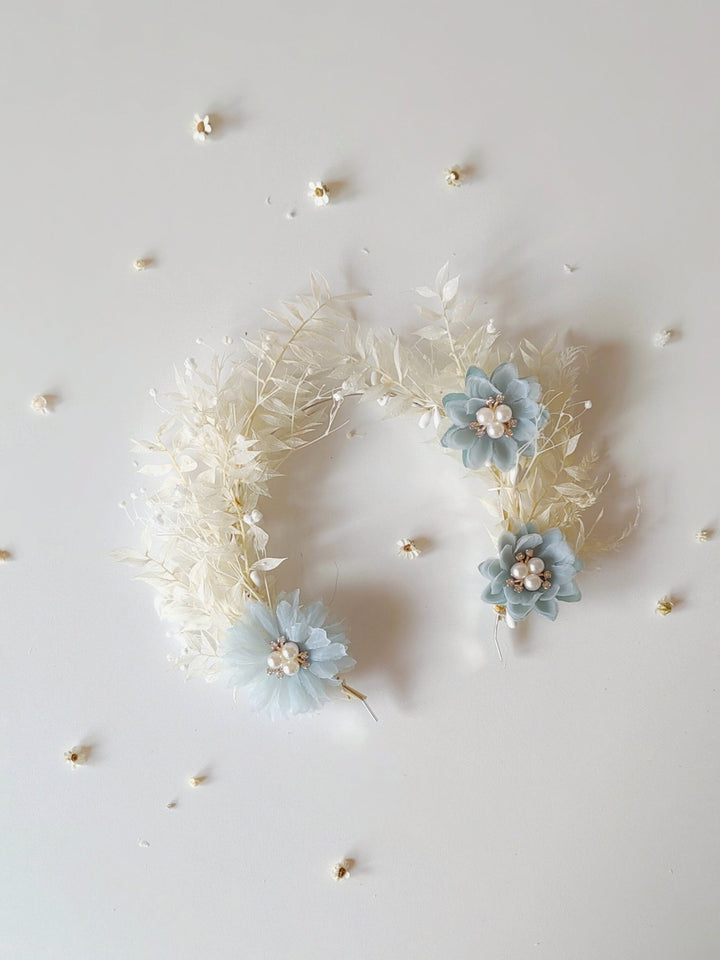 Vintage Bridal Flower Crown: Cream & Blue Wedding Headpiece – handmade floral hair accessory by magaela
