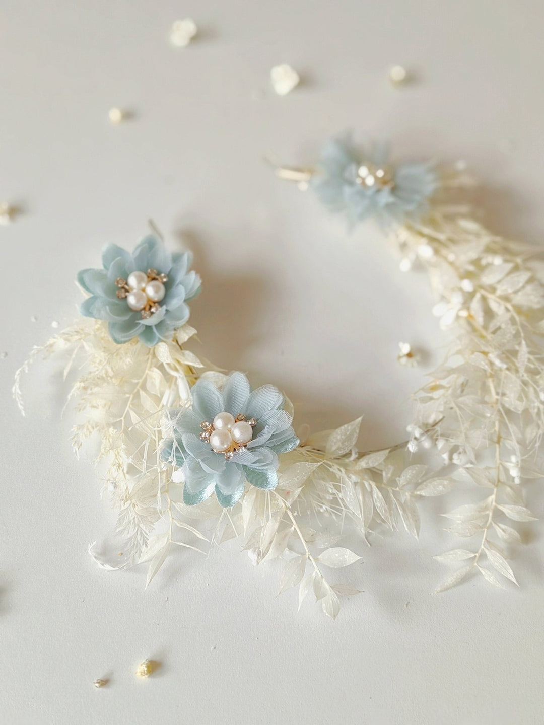Vintage Bridal Flower Crown: Cream & Blue Wedding Headpiece – handmade floral hair accessory by magaela
