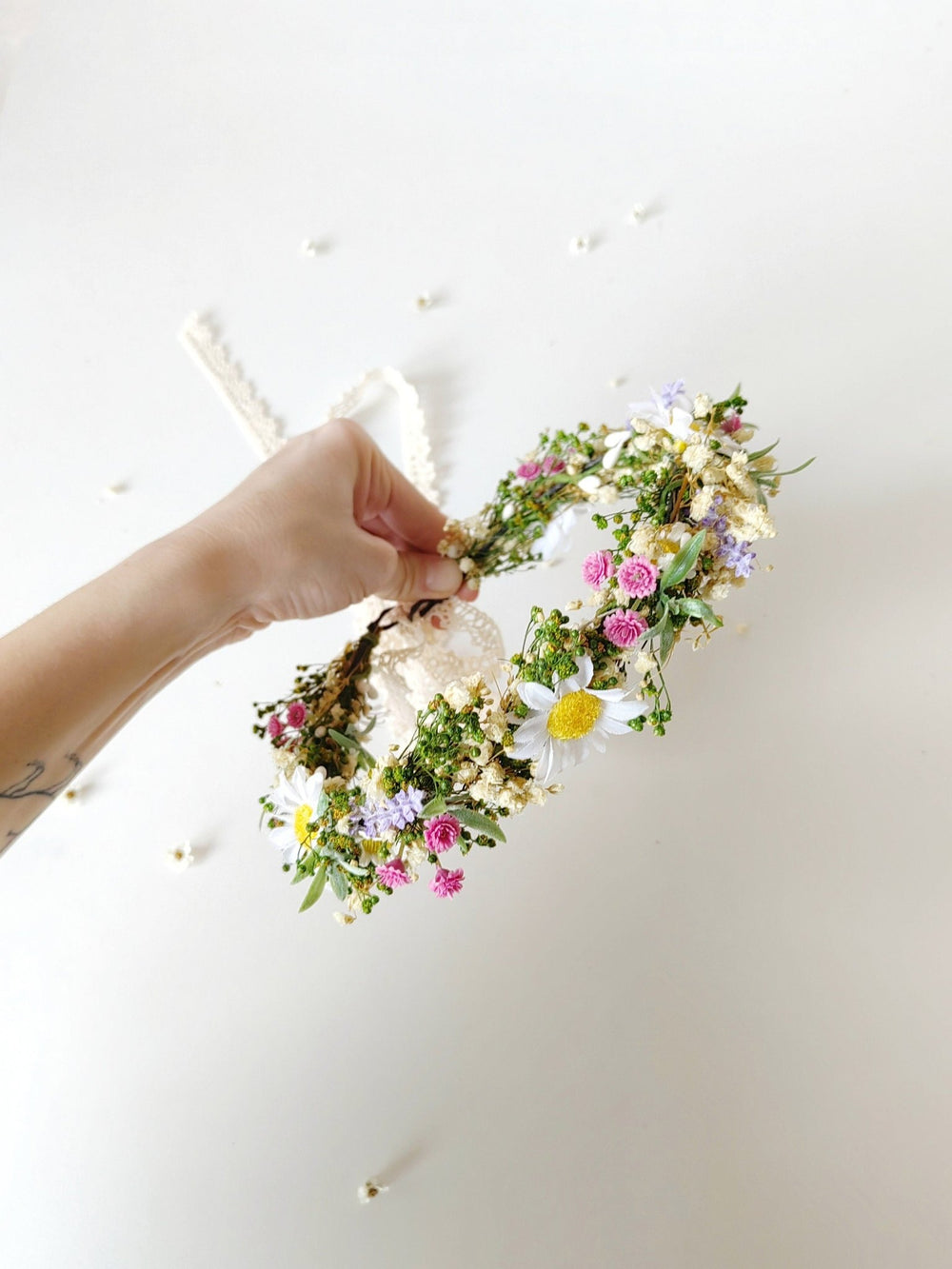 Daisy Flower Crown: Meadow Spring Bridal Hair Wreath – handmade floral hair accessory by magaela