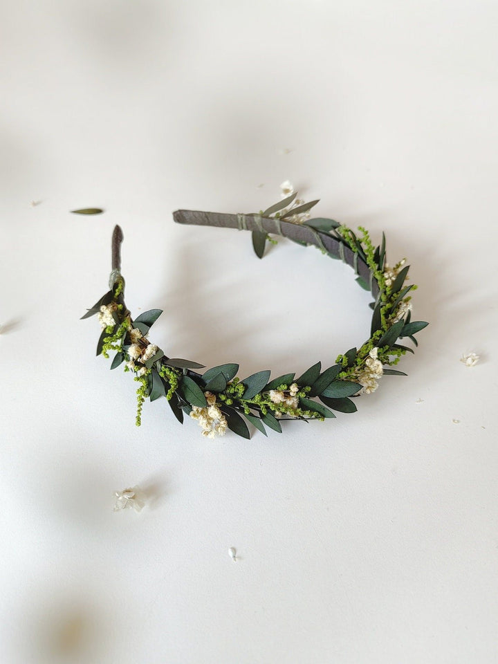 Greenery Wedding Boutonniere: Natural Baby's Breath Groom Accessory – handmade floral hair accessory by magaela