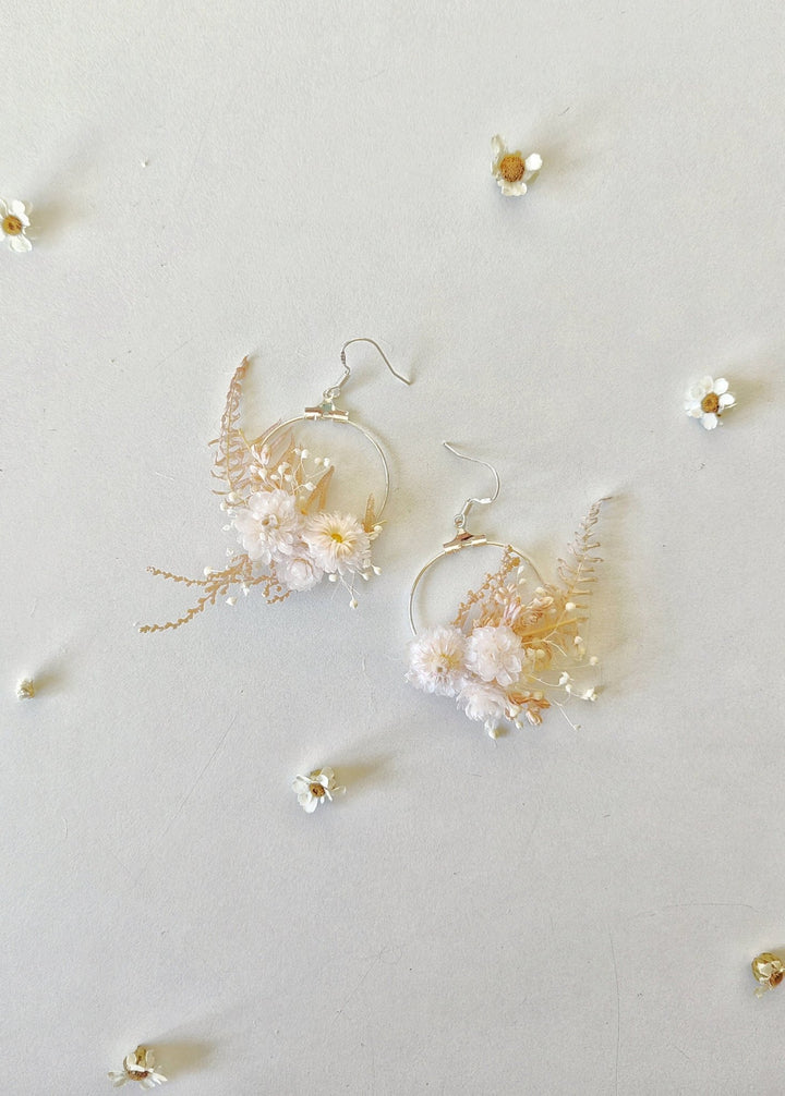 Handmade Floral Circle Earrings: Preserved Pale Pink Flowers – handmade floral hair accessory by magaela