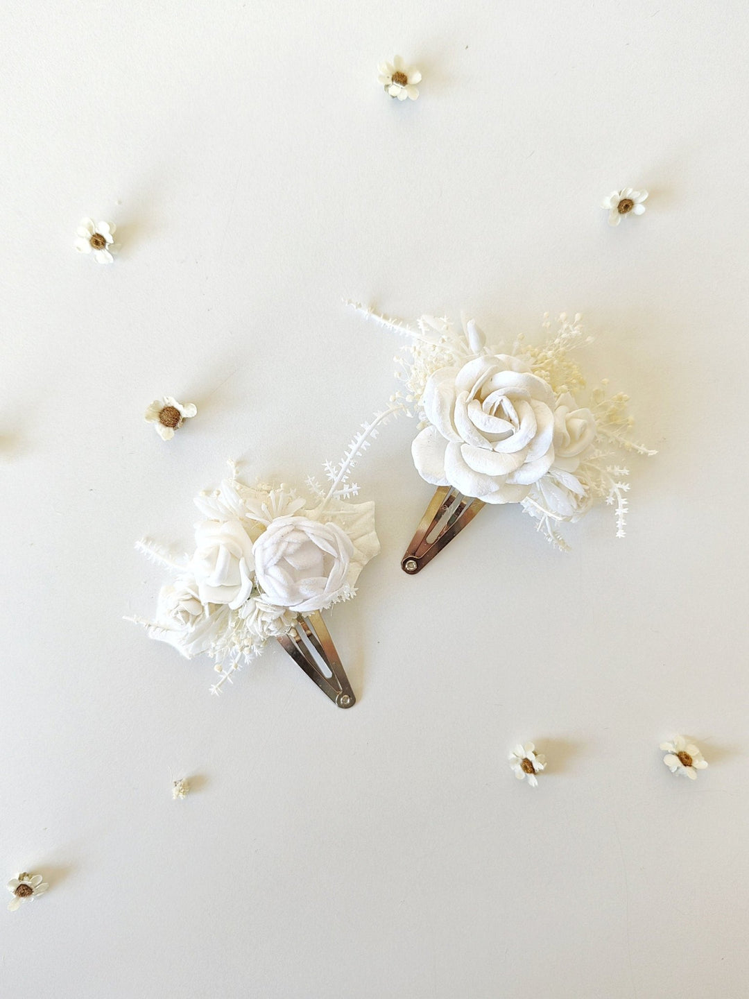 White Rose Hair Clip: First Communion Floral Headpiece – handmade floral hair accessory by magaela
