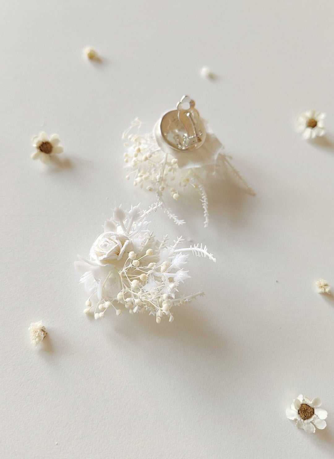 Handmade White Flower Earrings: Holy Communion Bridal Jewelry – handmade floral hair accessory by magaela