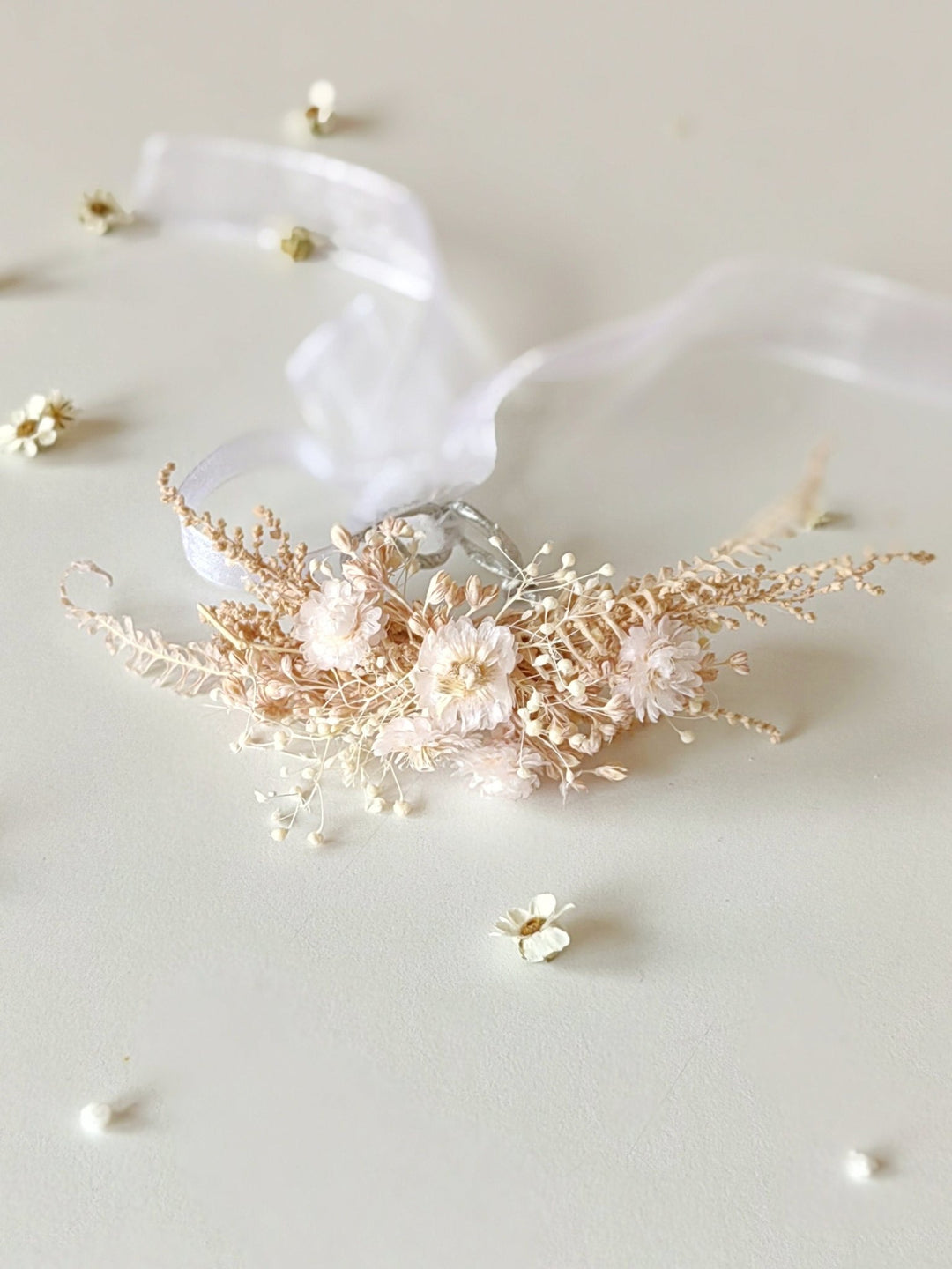 Floral Candle Decoration: Handmade First Holy Communion Candle Wreath – handmade floral hair accessory by magaela