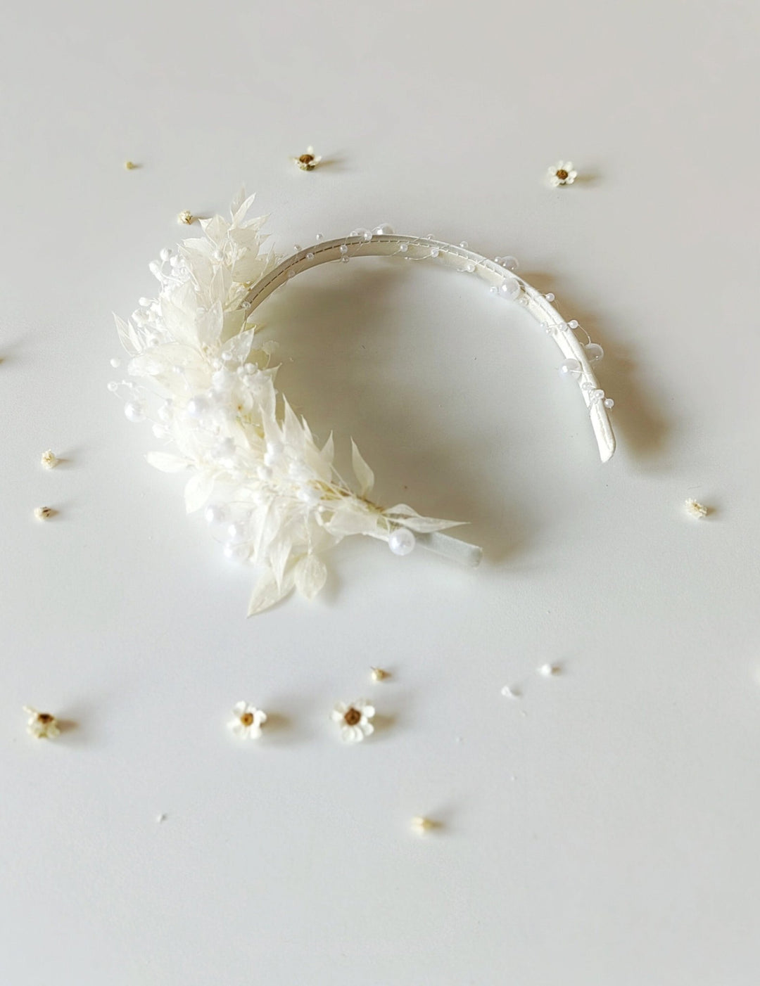 White Flower Crown: First Communion Headband with Pearls – handmade floral hair accessory by magaela