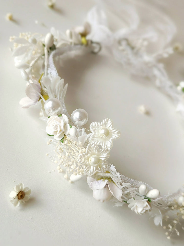 White Flower Crown: First Communion Bridal Headpiece with Pearls – handmade floral hair accessory by magaela