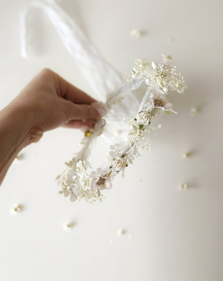 White Flower Crown: First Communion Bridal Headpiece with Pearls – handmade floral hair accessory by magaela