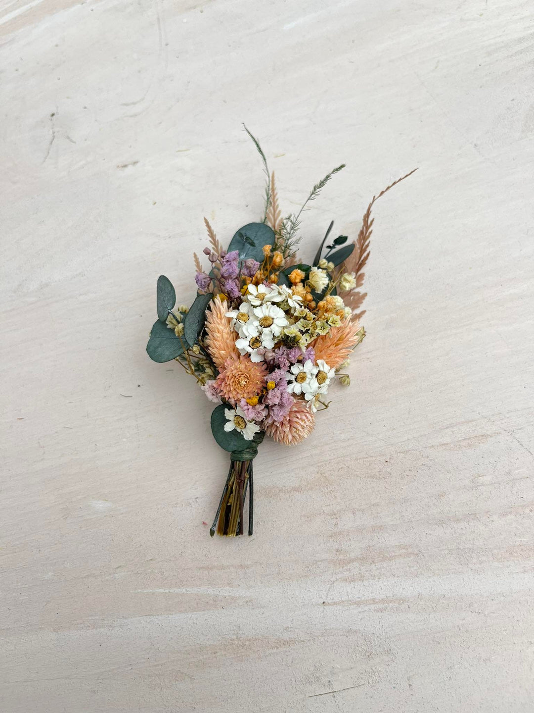 Wildflower Hair Comb: Rustic Bridal Accessory with Preserved Flowers – handmade floral hair accessory by magaela