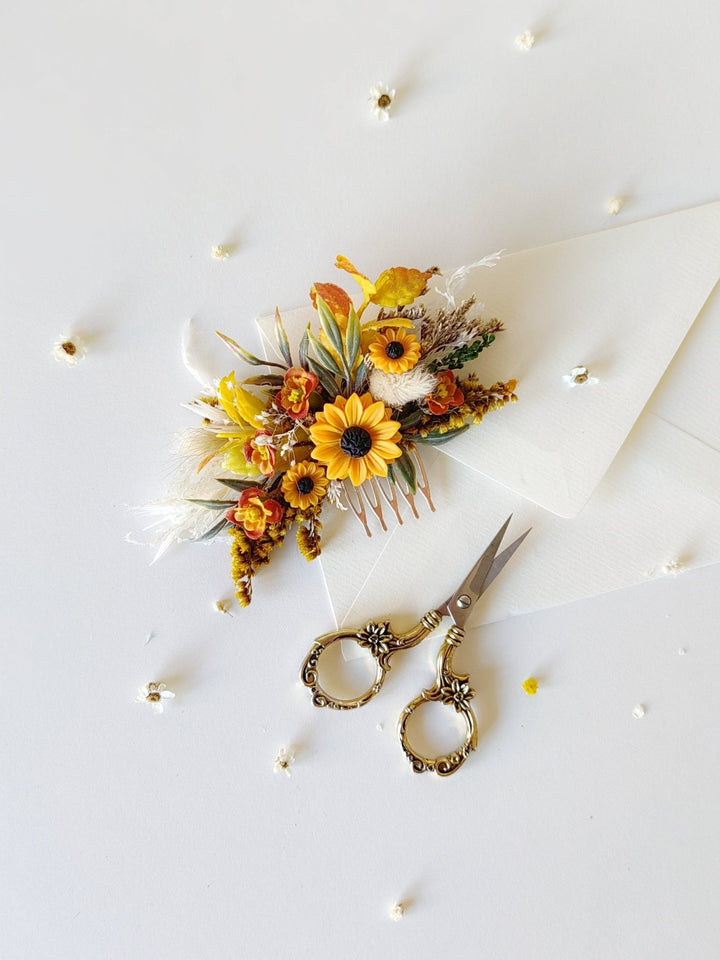 Sunflower Bridal Hair Comb: Yellow Summer Wedding Accessory – handmade floral hair accessory by magaela