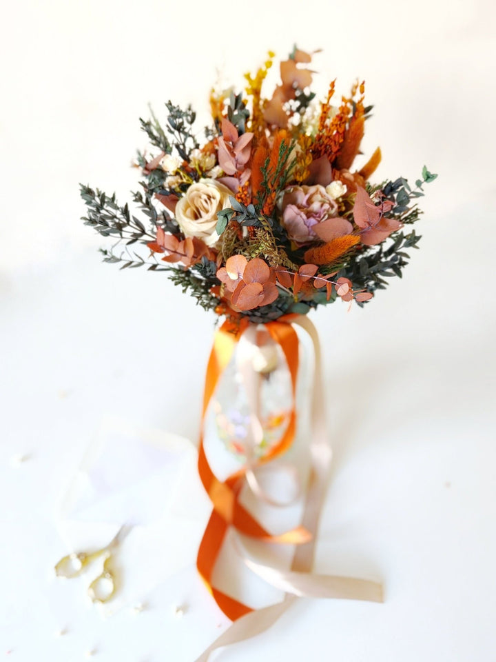 Terracotta Bridal Bouquet: Rustic Autumn Wedding, Boho Style – handmade floral hair accessory by magaela