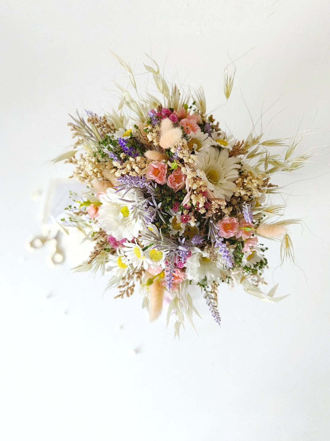 Daisy Bridal Bouquet: Meadow Spring Wildflower Wedding Bouquet – handmade floral hair accessory by magaela