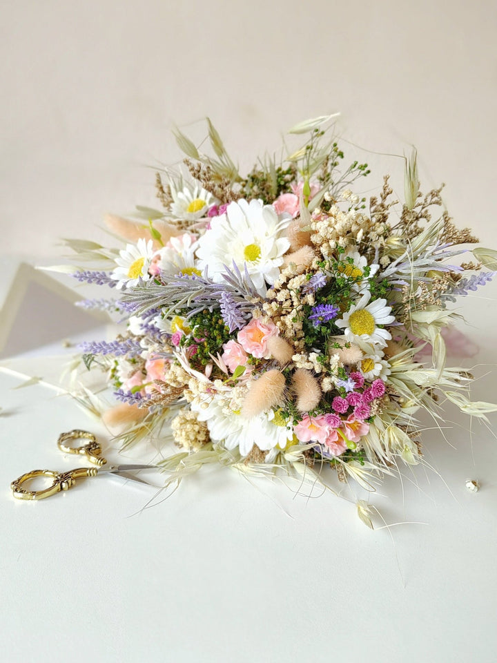 Daisy Bridal Bouquet: Meadow Spring Wildflower Wedding Bouquet – handmade floral hair accessory by magaela