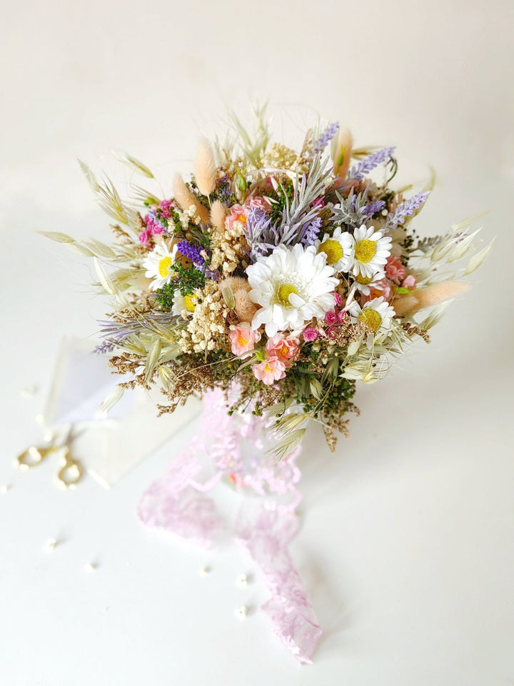 Daisy Bridal Bouquet: Meadow Spring Wildflower Wedding Bouquet – handmade floral hair accessory by magaela