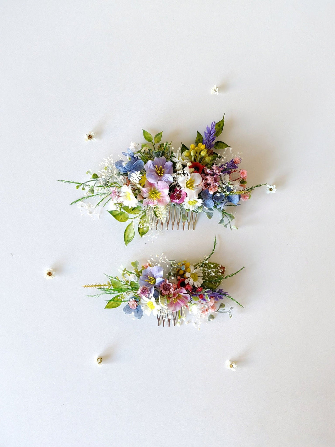 Wildflower Hair Comb: Romantic Bridal Boho Wedding Accessory – handmade floral hair accessory by magaela