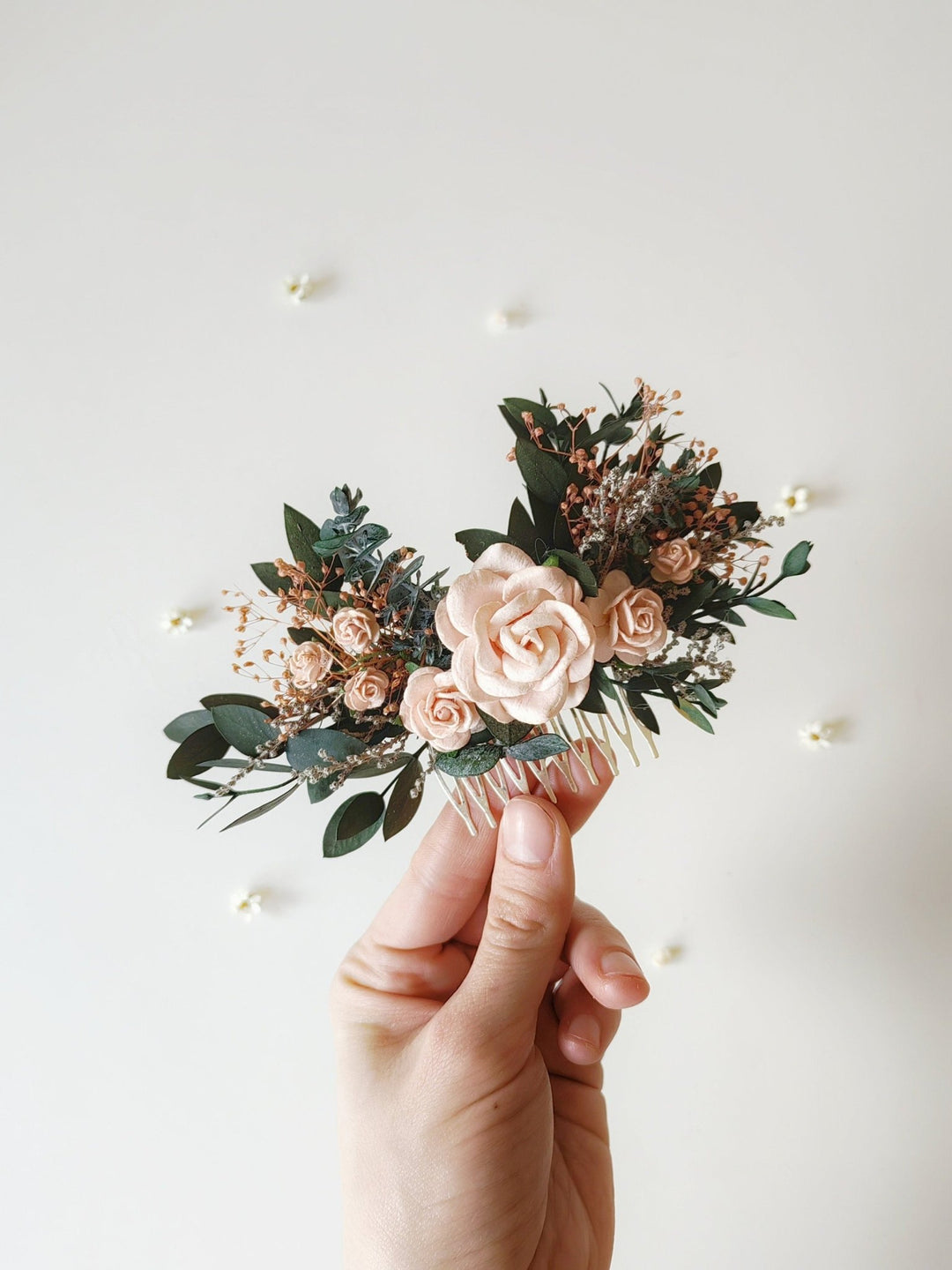 Romantic Rose Hair Comb: Bridal Flower Hairpiece – handmade floral hair accessory by magaela